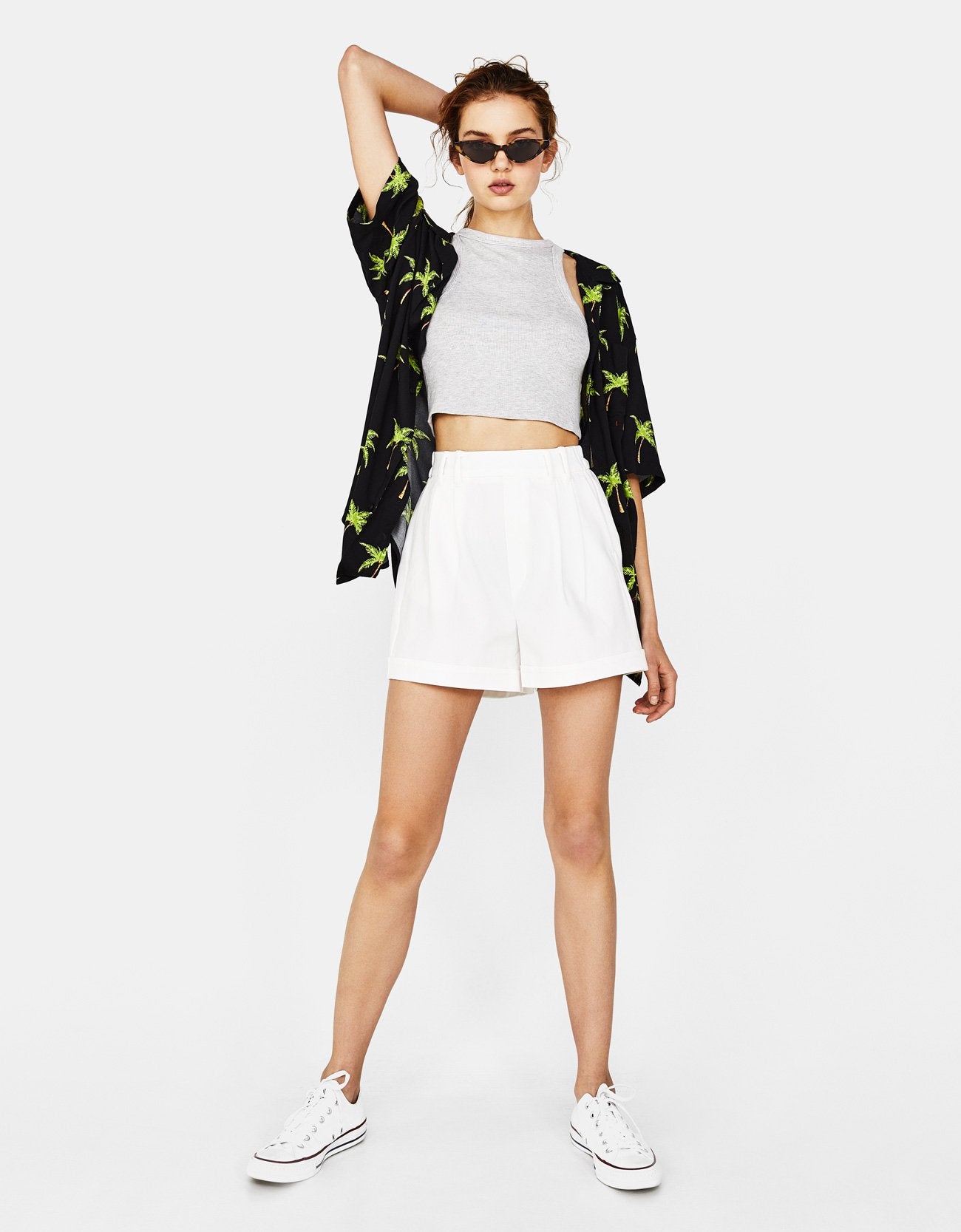 Sleveless halterneck top